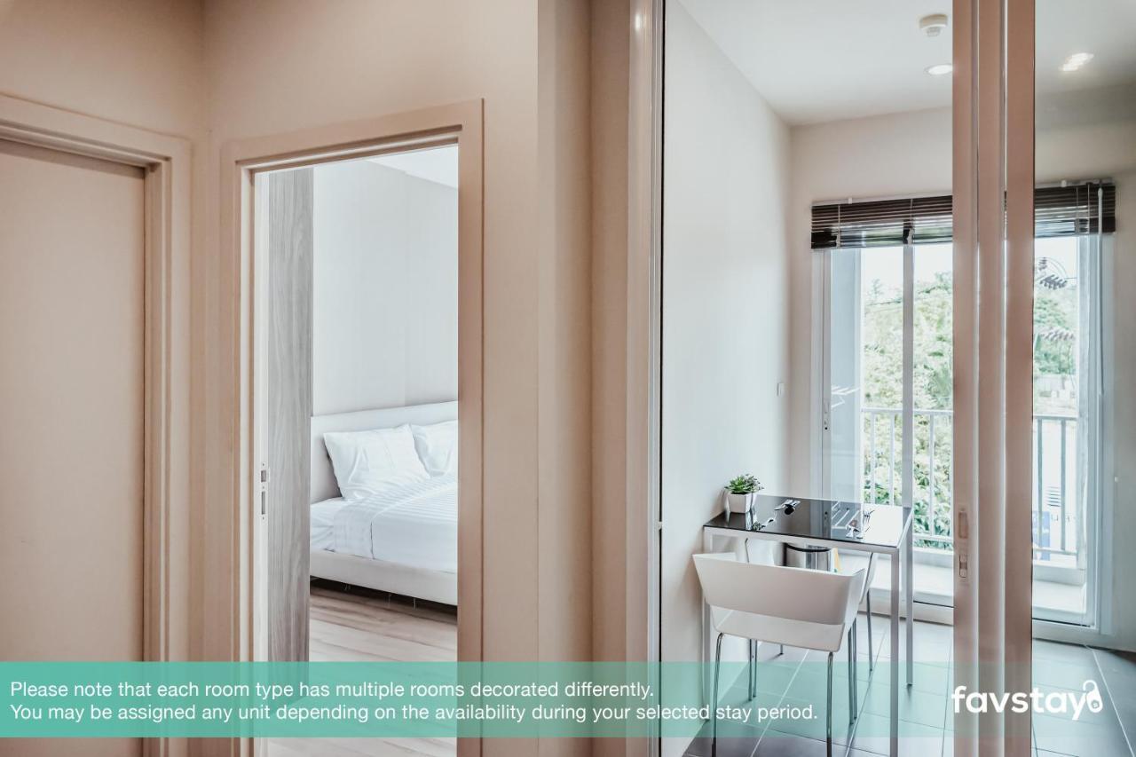 Favstay - The Base Downtown Phuket Exteriör bild