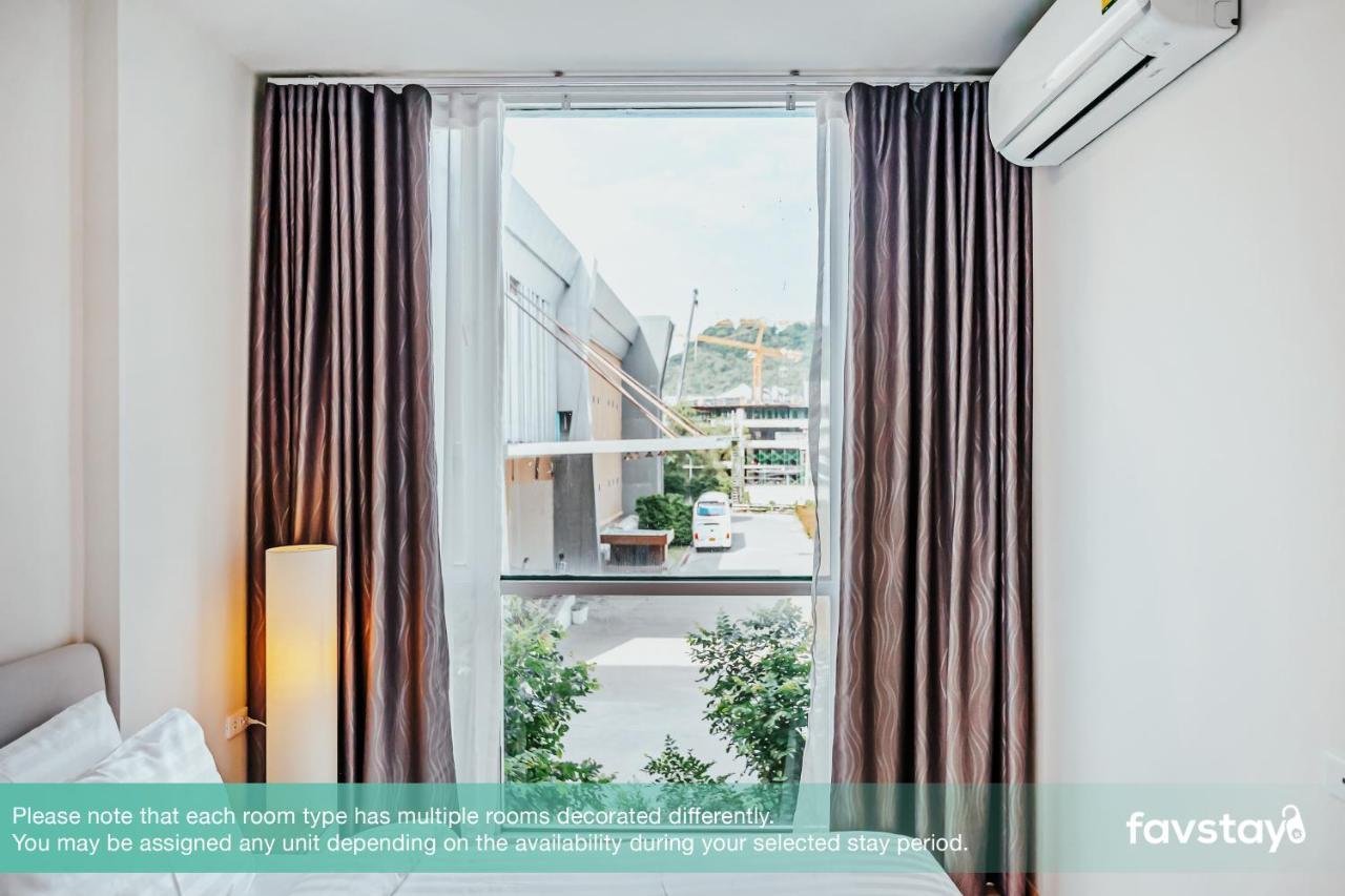 Favstay - The Base Downtown Phuket Exteriör bild