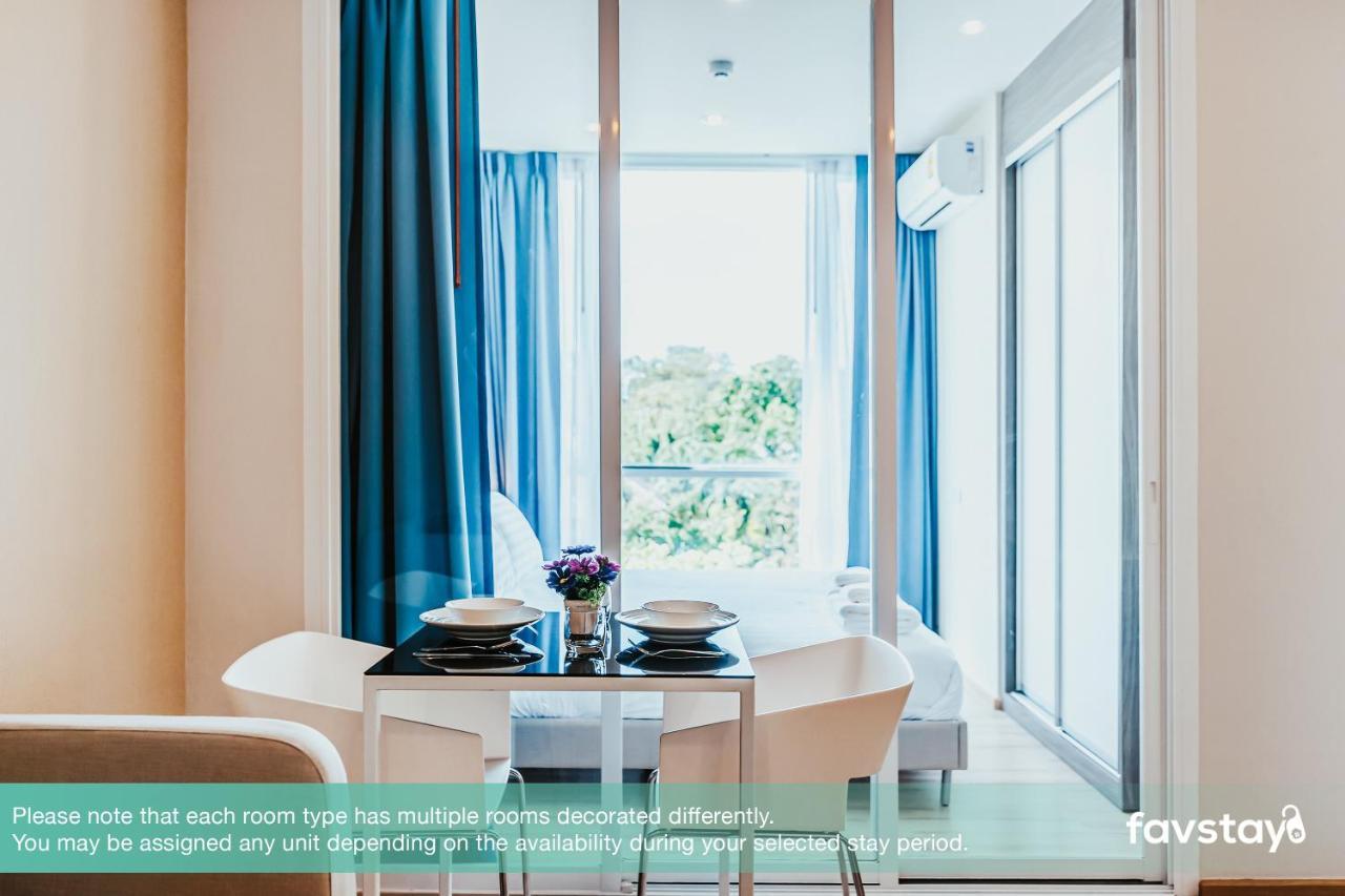Favstay - The Base Downtown Phuket Exteriör bild