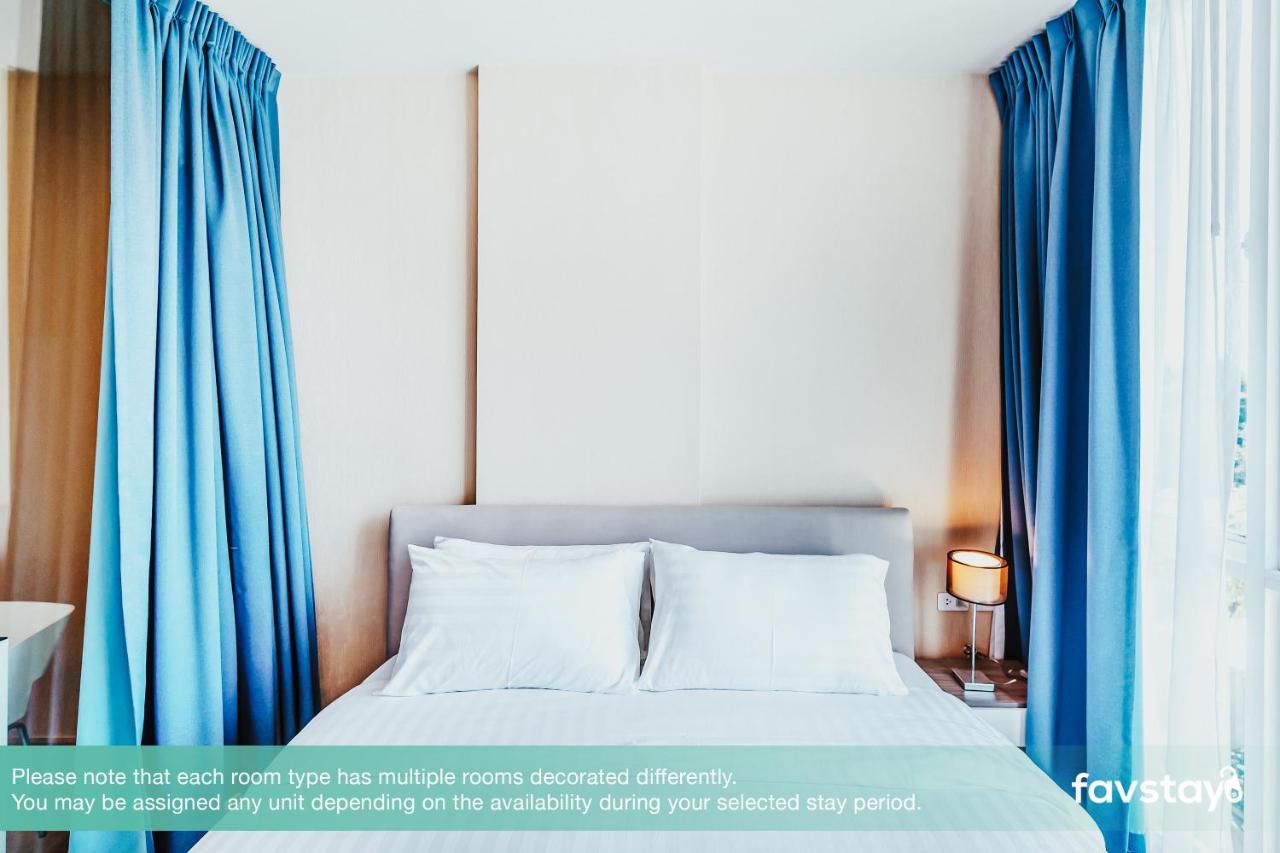 Favstay - The Base Downtown Phuket Exteriör bild