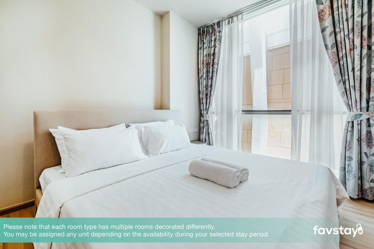 Favstay - The Base Downtown Phuket Exteriör bild