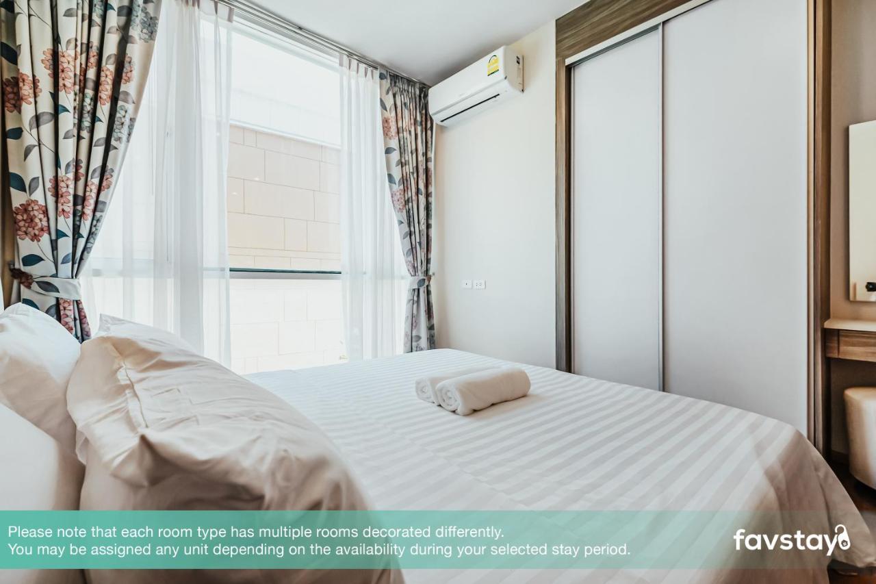 Favstay - The Base Downtown Phuket Exteriör bild