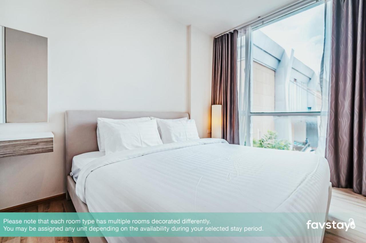 Favstay - The Base Downtown Phuket Exteriör bild